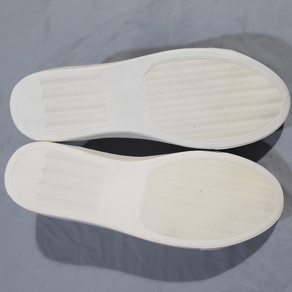 Very Volatile Dusty Khaki - Picture 4 of 6